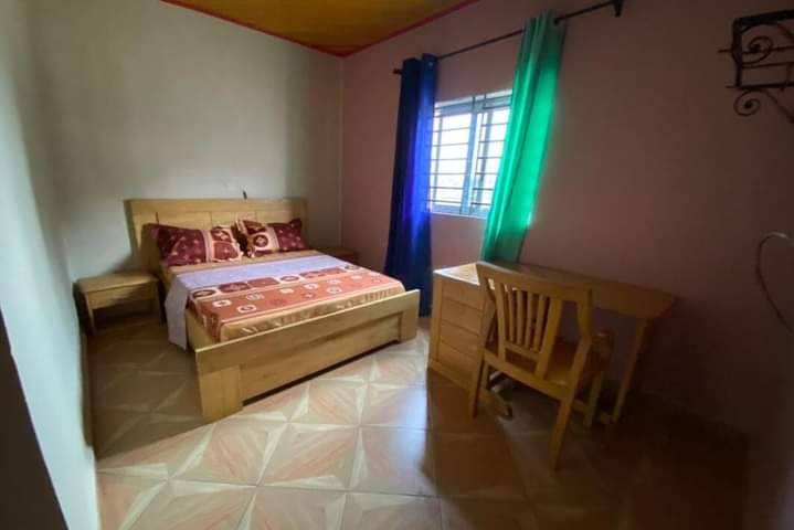 Chambre À Bonapriso d'un cadre Propre