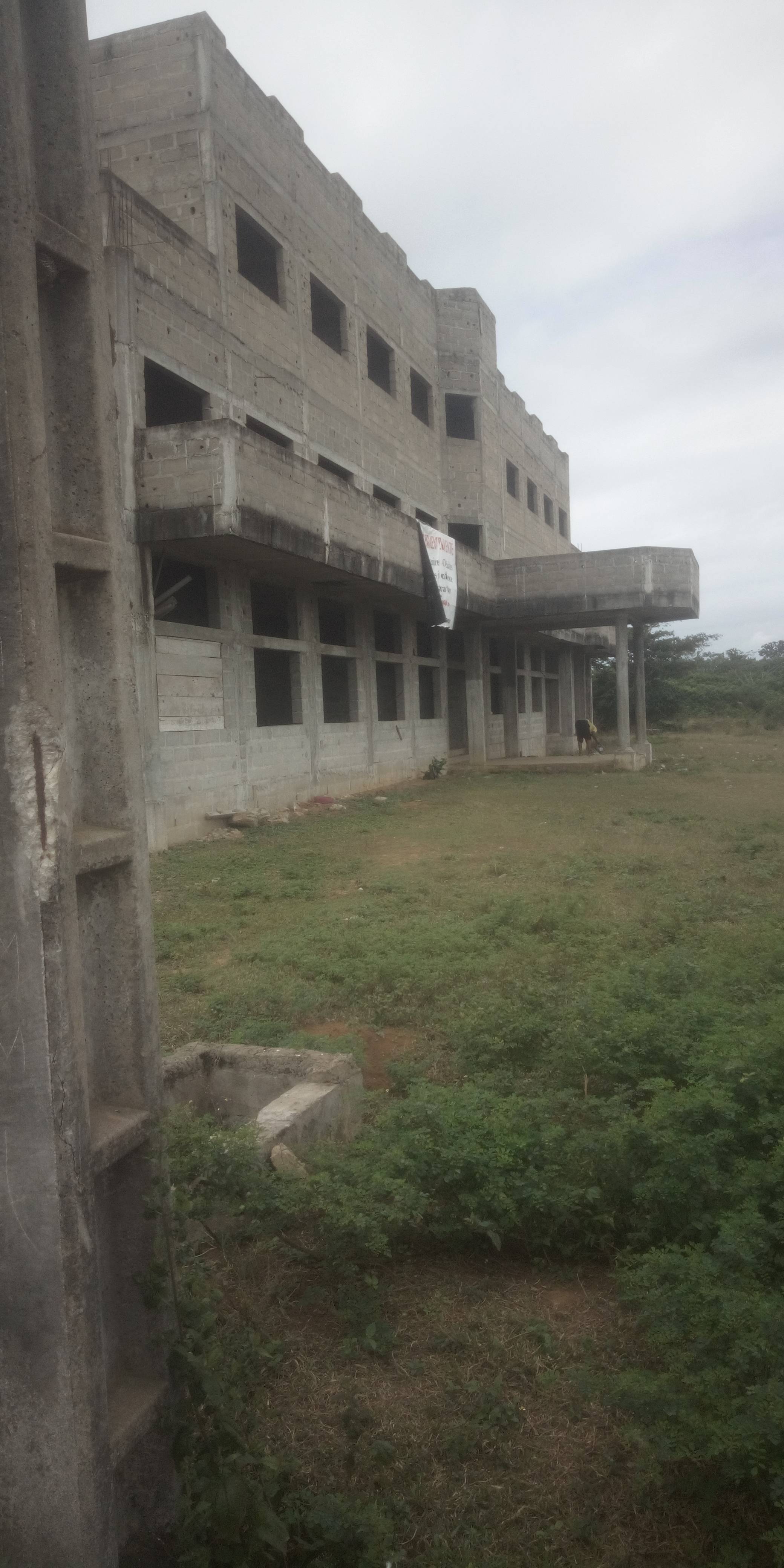 immeuble inachevé à vendre Jacqueville